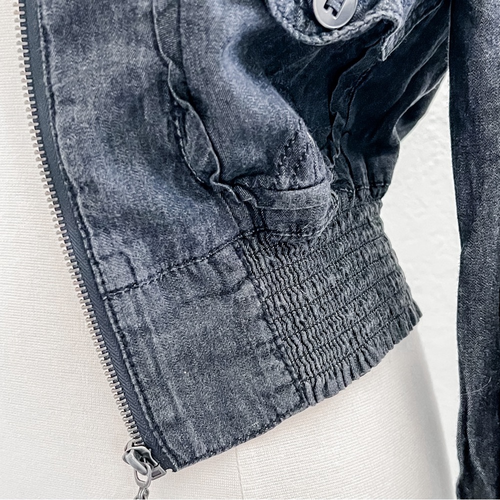 Black jacket - Picture 12 of 16